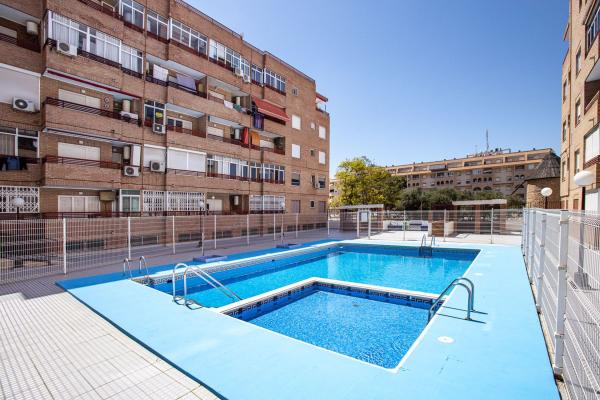 Sprzedaż mieszkania w Piso en Calle Bazan, 92, El Molino, Torrevieja, Torrevieja
photo 1