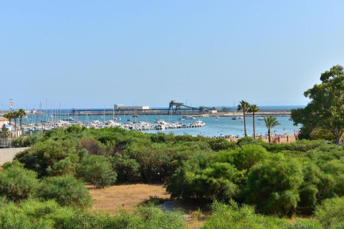 Venta de piso en Piso en Puerto Deportivo, Torrevieja, Torrevieja
photo 4