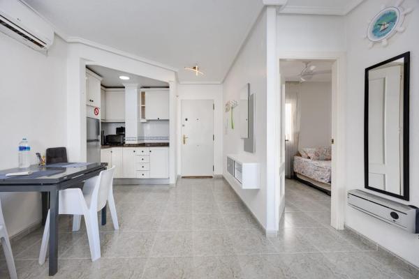 Venta de piso en Piso en Playa de los Locos, Torrevieja, Torrevieja
thumbnail 2