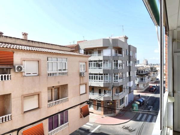 Piso en venta en Piso en Almoradi, Playa de los Náufragos, Torrevieja, Torrevieja photo 1