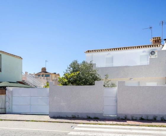 Chalet pareado en Calle Manuel Tarin Sala, La Siesta - El Salado - Torreta, Torrevieja photo 1