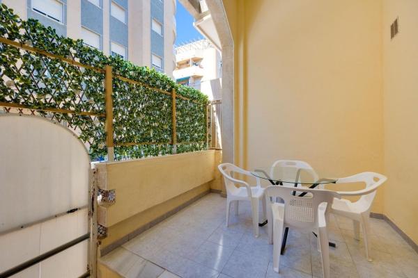 Sale of flat in Piso en Avenida Habaneras - Curva de Palangre, Torrevieja, Torrevieja
 photo 1