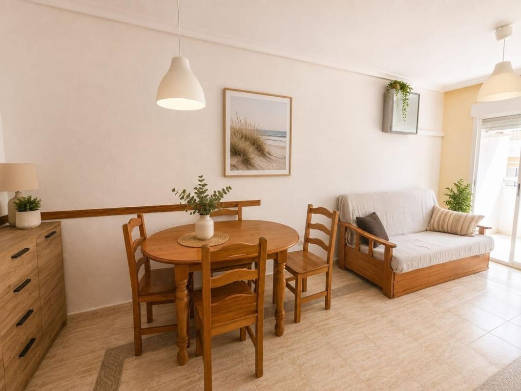 Venta de piso en Piso en Avenida Habaneras - Curva de Palangre, Torrevieja, Torrevieja
photo 3