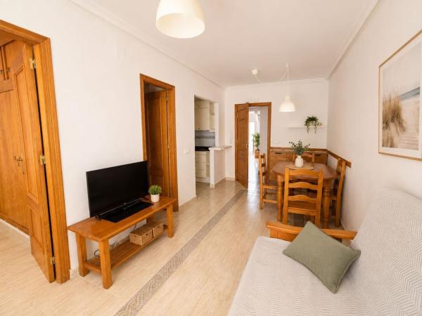 Venta de piso en Piso en Avenida Habaneras - Curva de Palangre, Torrevieja, Torrevieja
 photo 4