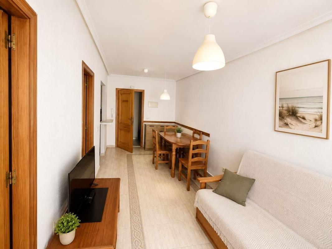 Venta de piso en Piso en Avenida Habaneras - Curva de Palangre, Torrevieja, Torrevieja
photo 5