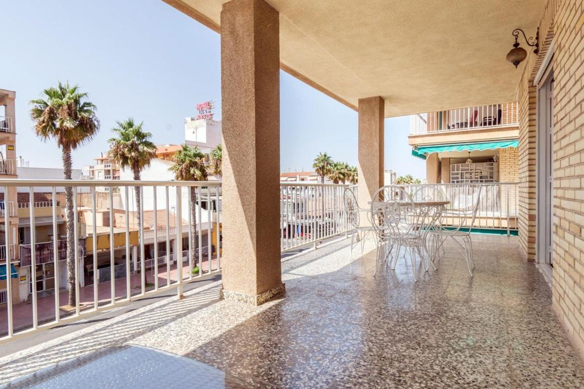 Venta de piso en Piso en Playa de los Náufragos, Torrevieja, Torrevieja
photo 5