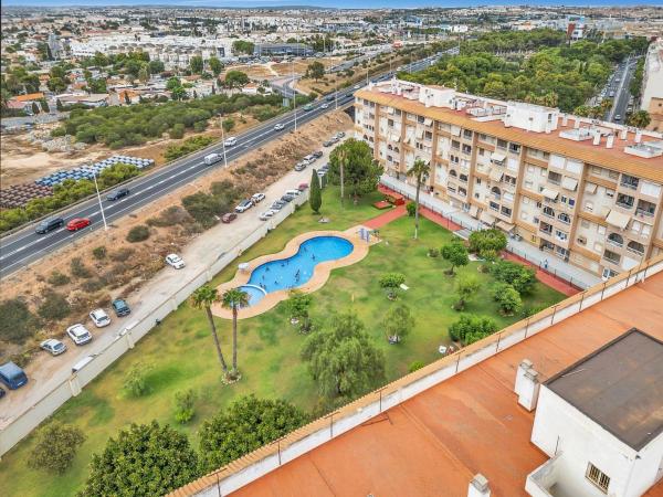 Sprzedaż mieszkania w Piso en Parque de las Naciones, Torrevieja, Torrevieja
photo 1