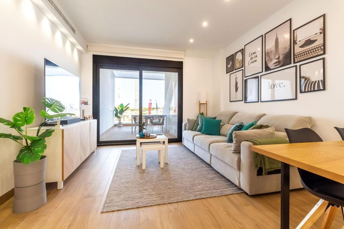 Venta de piso en Piso en Los Balcones - Los Altos del Edén, Torrevieja, Torrevieja
photo 3