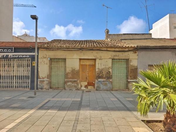 Terreno en Calle Torrevejenses Ausentes, Las Piscinas Naturales, Torrevieja photo 3
