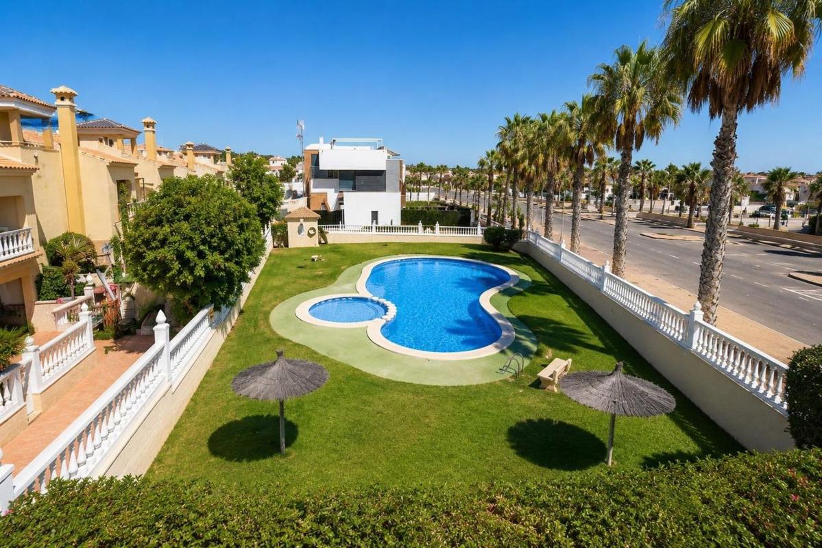 Venta de piso en Piso en Lomas de Cabo Roig, Orihuela, Orihuela
photo 2
