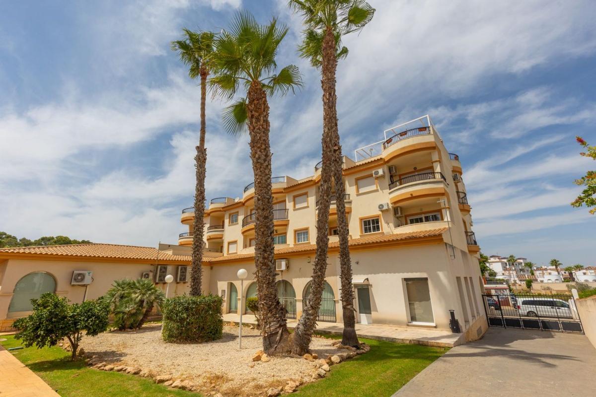 Продажа квартиры на Piso en Avenida de las Brisas, Villamartín, Orihuela, Ориуэла
photo 3