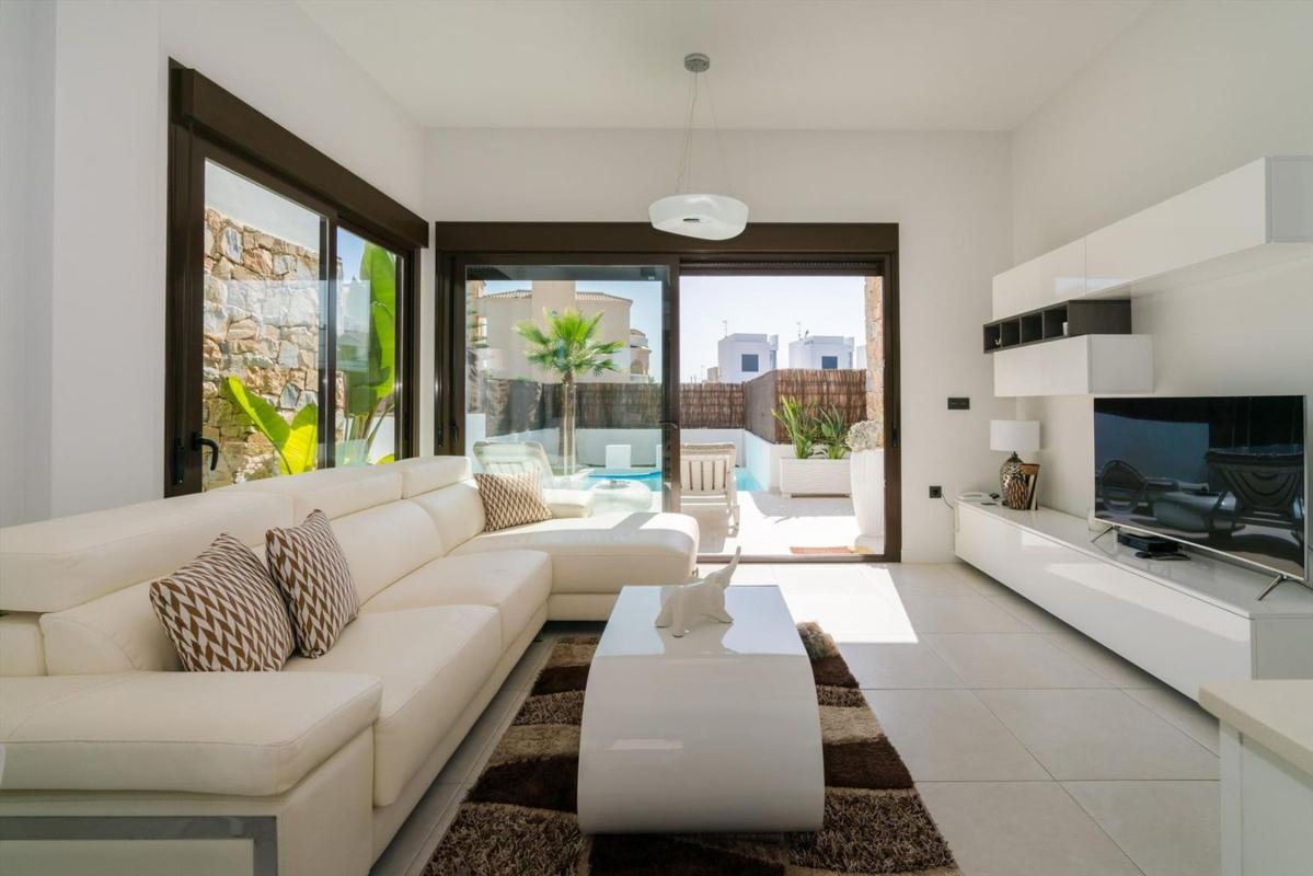 Properties for sale and rent in Spain photo 3