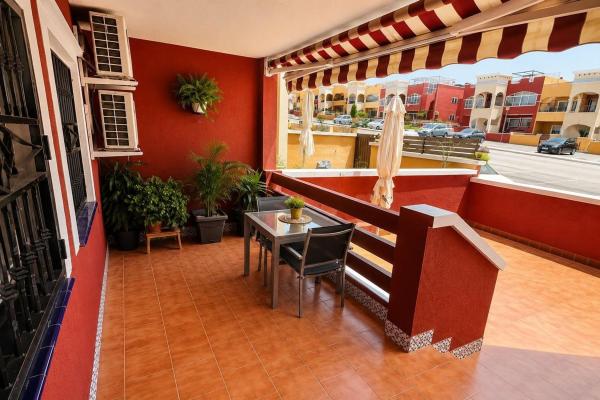 Chalet adosado en Calle Ontario, 2, Zona Lago - Los Almendros, Orihuela photo 4