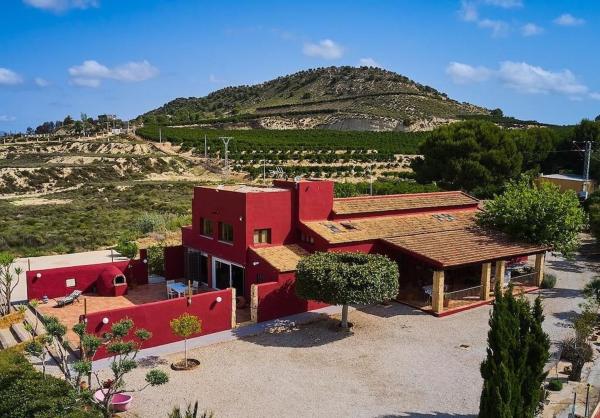 Chalet wolnostojący na sprzedaż w Casa o chalet en Desamparados-Hurchillo-Torremendo, Orihuela, Orihuela thumbnail 2