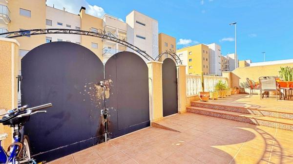 Chalet adosado en Villamartín, Orihuela thumbnail 2
