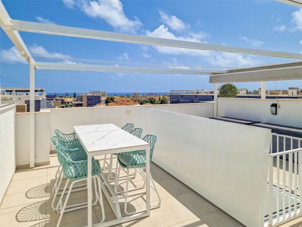 Ático en venta en Ático en Calle Pablo Picasso, Playa Flamenca, Orihuela, Orihuela photo 1