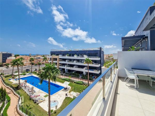 Ático en venta en Ático en Calle Pablo Picasso, Playa Flamenca, Orihuela, Orihuela thumbnail 1