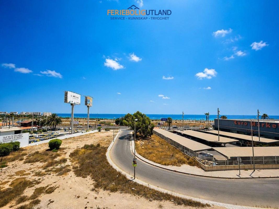 Sprzedaż mieszkania w Piso en Calle Niágara, Playa Flamenca, Orihuela, Orihuela
photo 3