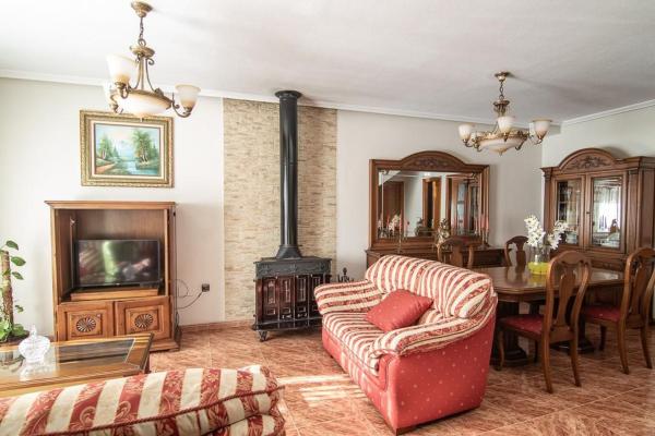 Chalet adosado en Calle los Riquelmes, 7, La Murada-Los Vicentes, Orihuela thumbnail 1