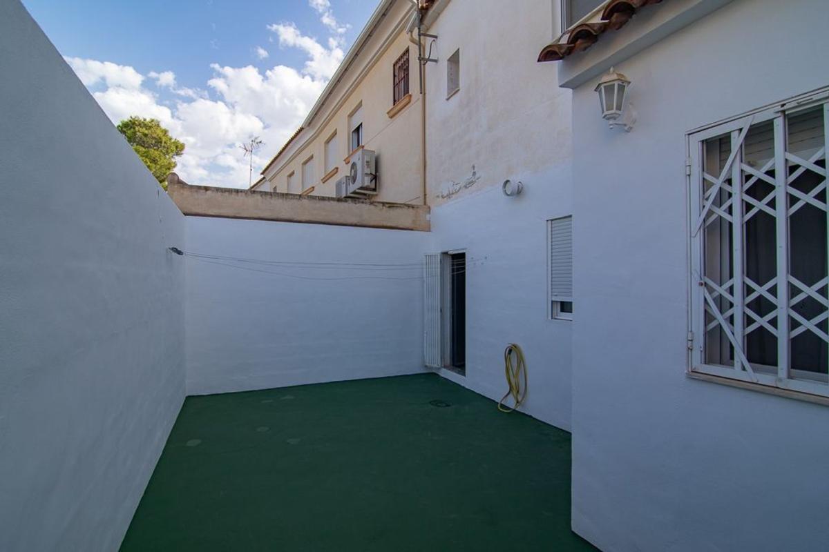 Sale of townhouse in Chalet adosado en Calle los Riquelmes, 7, La Murada-Los Vicentes, Orihuela , Orihuela photo 5