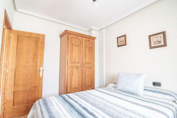 Chalet adosado en Calle los Riquelmes, 7, La Murada-Los Vicentes, Orihuela thumbnail 2