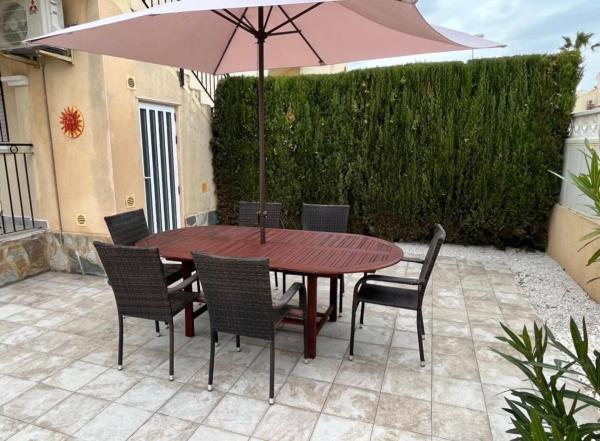 Chalet adosado en Playa Flamenca, Orihuela thumbnail 1