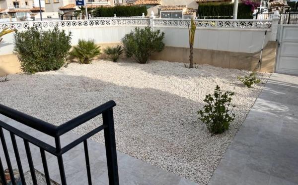 Chalet adosado en Playa Flamenca, Orihuela thumbnail 2