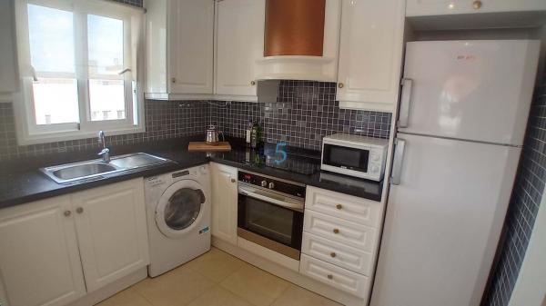 Piso en venta en Piso en Villamartín, Orihuela, Orihuela thumbnail 2