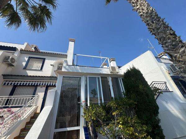 Chalet adosado en Calle Canal de La Mancha, 50, Villamartín, Orihuela photo 3