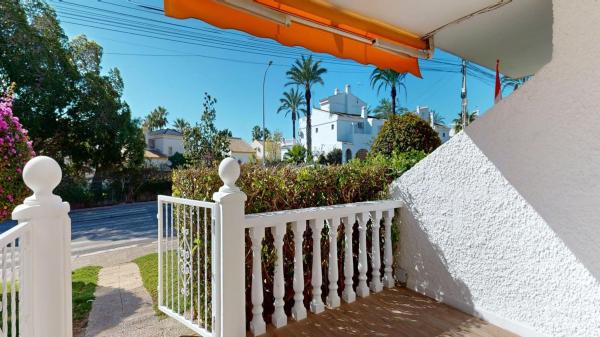Chalet adosado en Villamartín, Orihuela photo 2
