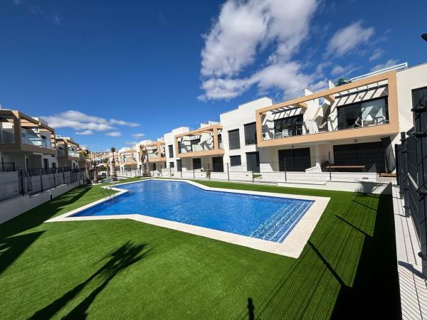 Ático en venta en Ático en Calle Ebro, Villamartín, Orihuela, Orihuela photo 1