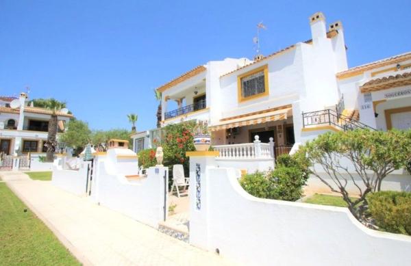 Chalet adosado en Villamartín, Orihuela photo 3