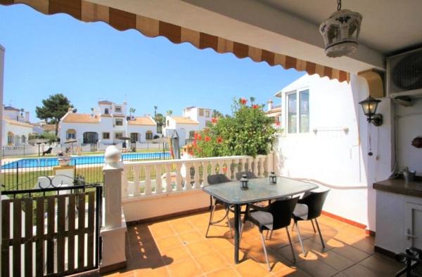 Chalet adosado en Villamartín, Orihuela photo 4