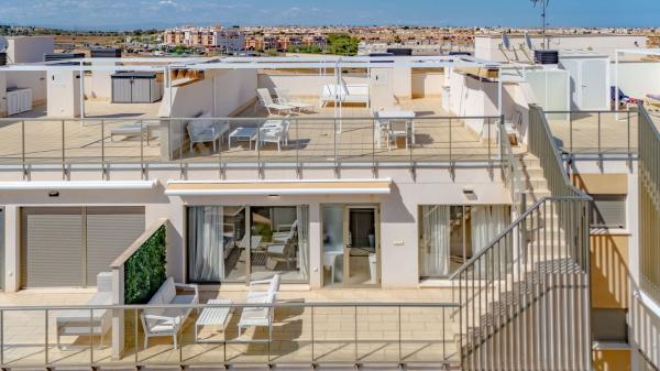 Ático en venta en Ático en Calle Pimienta, Villamartín, Orihuela, Orihuela thumbnail 1