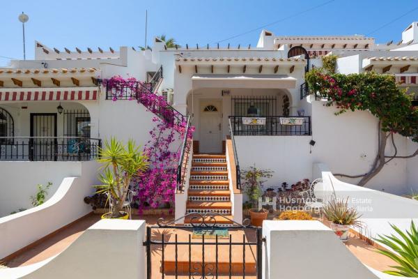 Chalet adosado en Calle Pablo Sarasate, Villamartín, Orihuela photo 2
