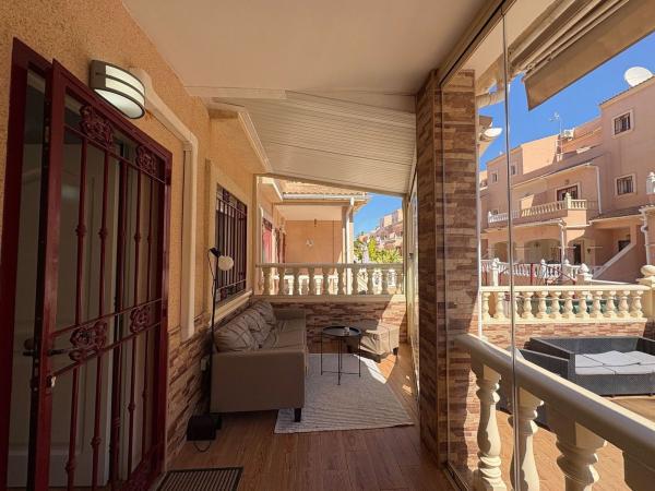 Chalet adosado en Villamartín, Orihuela photo 3