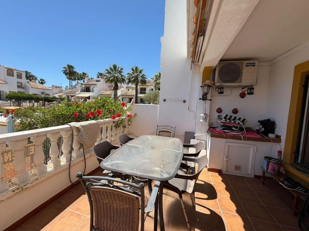 Sale of townhouse in Chalet adosado en Urbanización V Martín Valencia, 225, Villamartín, Orihuela , Orihuela photo 4