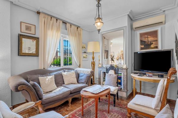 Chalet adosado en Calle Guadalquivir, 40, Villamartín, Orihuela photo 4