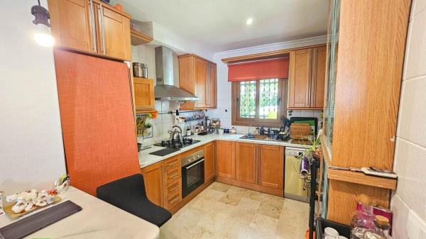 Chalet adosado en Villamartín, Orihuela photo 4