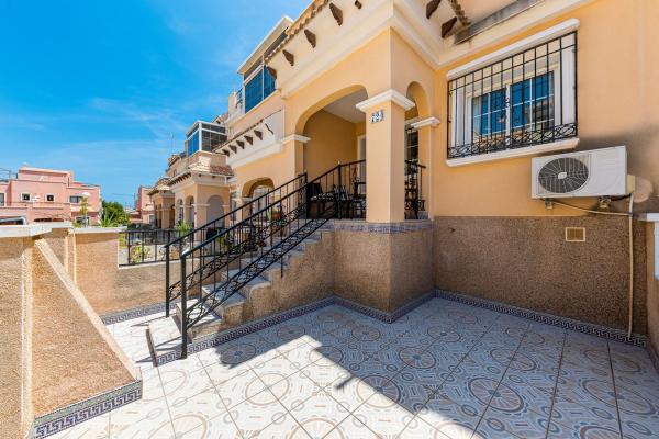 Chalet adosado en Pau 26, Villamartín, Orihuela photo 2