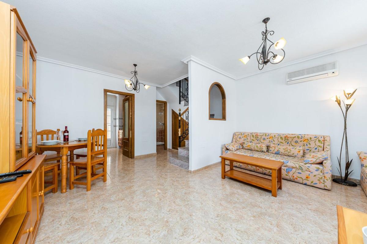 Sale of townhouse in Chalet adosado en Pau 26, Villamartín, Orihuela , Orihuela photo 4
