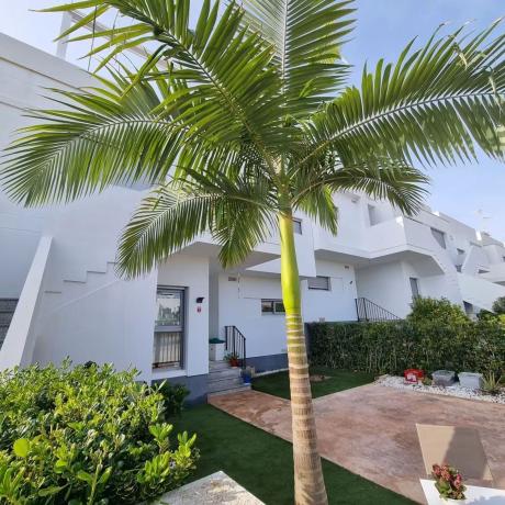 Sale of flat in Piso en Calle Chirimolla, Desamparados-Hurchillo-Torremendo, Orihuela, Orihuela
 photo 1