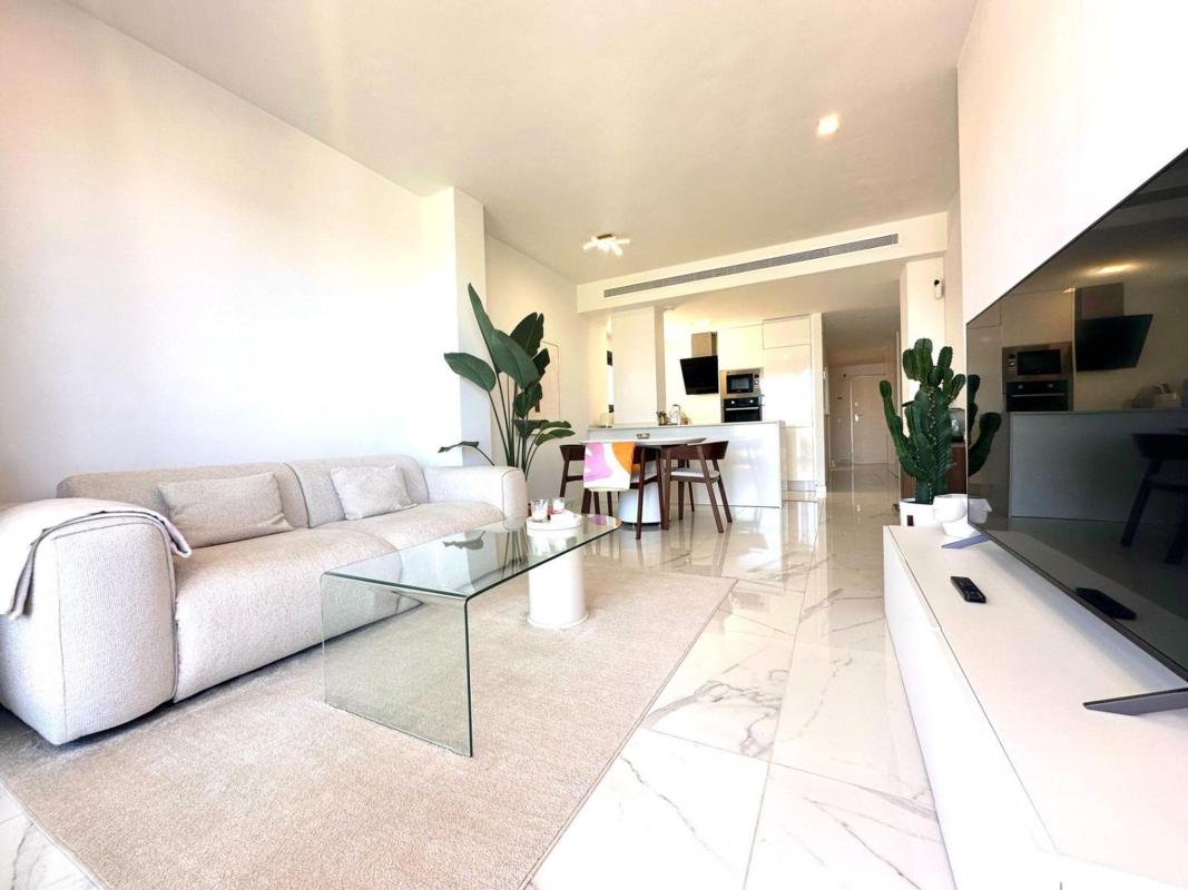 Venta de piso en Piso en Zona Lago - Los Almendros, Orihuela, Orihuela
photo 3