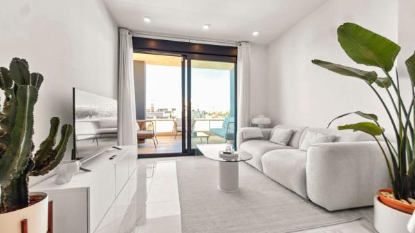 Sale of flat in Piso en Calle Lagos de Covadonga, 6, Zona Lago - Los Almendros, Orihuela, Orihuela
 photo 2