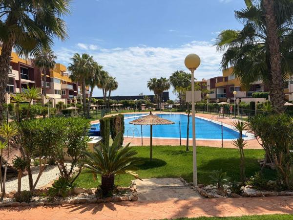 Sale of flat in Piso en Calle Santa Rita, Horizonte - La Campana, Orihuela, Orihuela
 photo 1
