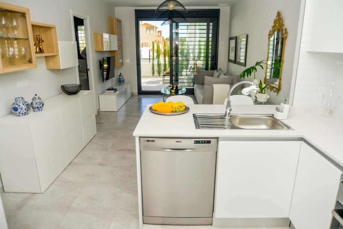 Продажа квартиры на Piso en Plaza O-1 Filipinas, Las Filipinas, Orihuela, Ориуэла
photo 5
