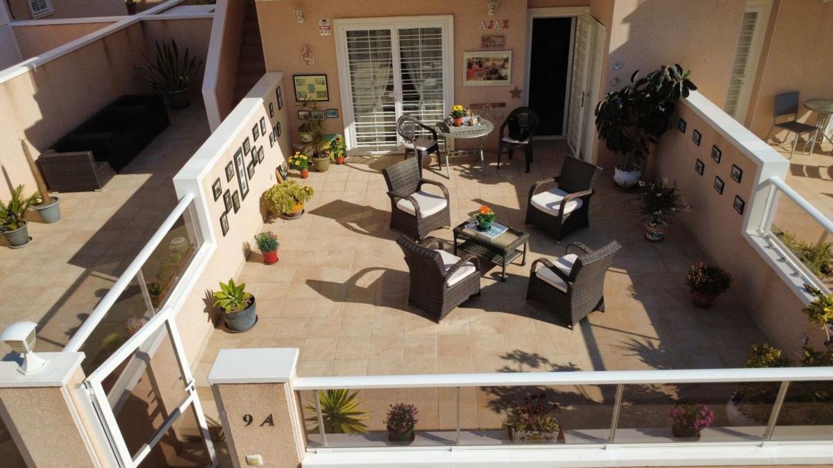 Продажа дуплекса на Dúplex en Calle Cabo Punta de Tarifa, 26, Lomas de Cabo Roig, Orihuela, Ориуэла photo 2