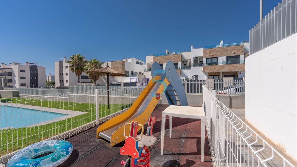 Продажа квартиры на Piso en Las Filipinas, Orihuela, Ориуэла
photo 3