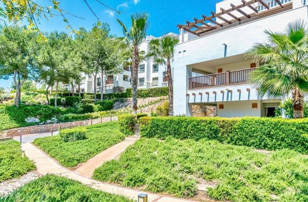 Apartment for sale in Piso en Urbanizacion Pau-21, Las Colinas Golf, Orihuela, Orihuela photo 1
