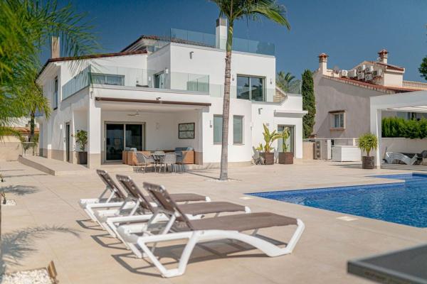 Casa o chalet independiente en Calle Baliza, Cabo Roig, Orihuela photo 1